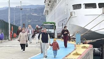 Akın akın geliyorlar: Rusya'dan Türkiye'nin o ilçesine dev turist akını başladı