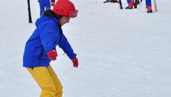 Kars’ta 2 bin ilkokul öğrencisi kayakla tanıştı