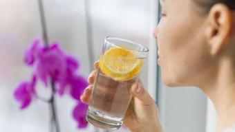 Mutfaktaki en ucuz detoks: Her gün bir bardak içince vücutta neler oluyor?