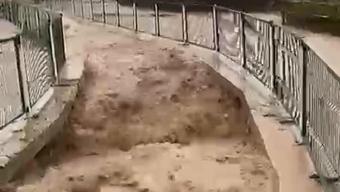 Sivas'ta sağanak; ırmak taştı, yol ve tarım arazilerini su bastı