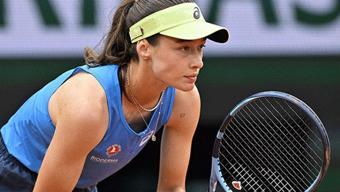 Zeynep Sönmez’den tarihi rekor! Dünya sıralamasında 67. sıraya yükseldi