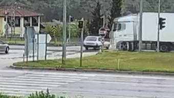 Kazada annesinin kucağından yola savrulan 10 aylık Yamaç bebek, TIR'ın altında kalıp öldü (2)