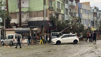 Şanlıurfa'da sağanak ve dolu: 12 yaralı