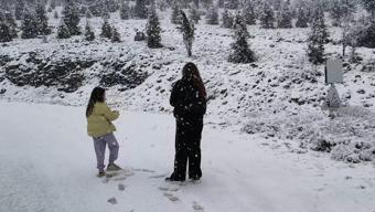 Burdur'un yükseklerinde kar etkili oldu