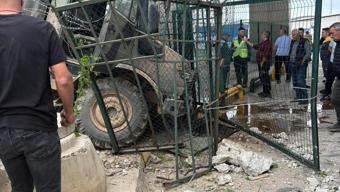 Hamzabeyli Sınır Kapısı'nda askeri araç duvara çarptı; 2 asker yaralı