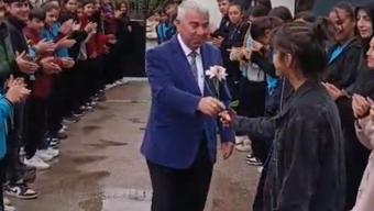 Okul müdürüne veda