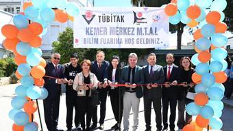 Kemer’de TÜBİTAK 4006 Bilim Fuarı