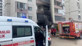 Adana’da 14 katlı apartmanda yangın
