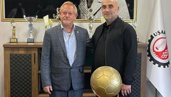 Uşakspor'un yeni başkanı Ahmet Çoruhlu oldu