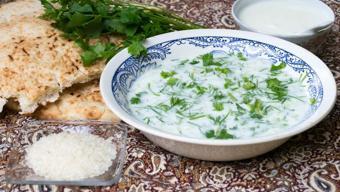 İç ferahlatan ayran aşı çorbası tarifi! Hem tok tutuyor hem de kilo verdiriyor
