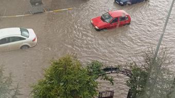 Çankırı'da sağanak yağış hayatı olumsuz etkiledi