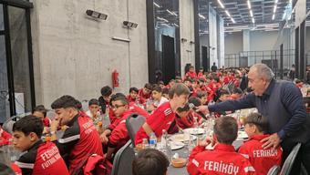 Feriköyspor ve Şişli’deki diğer amatör kulüp sporcuların başarıları ödüllendirildi