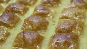 Karadeniz'in damak çatlatan tatlısı! Herkes onu börek zannediyor ama değil