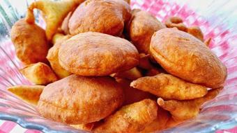 Yağ çekmeyen puf puf pişi tarifi! Hamura sadece bir kaşık eklemeniz yetiyor, balon gibi kabarıyor