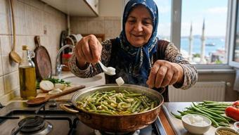 Zeytinyağlı yemeklere neden şeker atılır? Annelerimizin yıllardır bunu yapmasının bir sebebi varmış