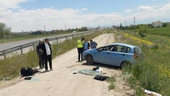 Aksaray'da otomobil takla attı: 2 yaralı
