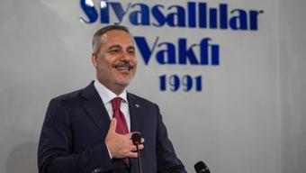 Bakan Fidan, Siyasallılar Vakfı'nı ziyaret etti