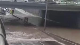 Ankara'da sağanak; alt geçit ve caddeler suyla doldu