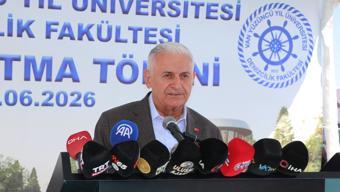 Binali Yıldırım: Denizcilikte Türk bayrağı kara listeden beyaz listeye geçti