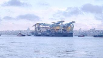 İstanbul Boğazı'nda 14 saatlik dev kapatma! Dünyanın 3. büyüğü Saipem 7000 geçiyor