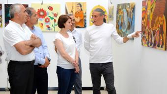 Van’da ‘Gelenekten günümüze sanat’ sergisi açıldı