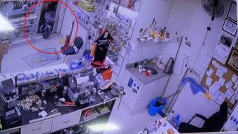 Eskişehir'de kazasının ardından çıkan bıçaklı kavga kameraya yansıdı: 2 yaralı