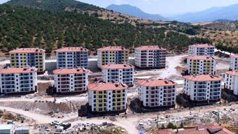 Sındırgı depreminin 1'inci yılında Bakan Kurum'dan paylaşım