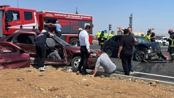 Gaziantep’te otomobiller çarpıştı:5 yaralı