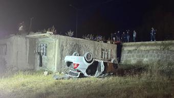Şarampole devrilen otomobilin sürücüsü yaralandı