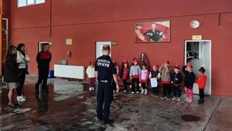 Merzifon’da minik öğrencilere itfaiyecilik anlatıldı