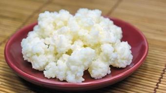 Kefir bardaklarını doldurmadan önce iki kez düşünün! Canlı bakteri deposunda gizlenen hayati tehlike