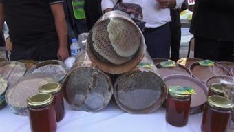 Sason’da festivalde 1 kilo bal 400 bin liraya satıldı