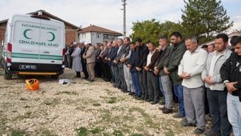 Kastamonu'da tarlada çıkan kavgada öldürülen 4 kişi, toprağa verildi