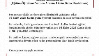 Yalova'da sağanak nedeniyle sel sularında mahsur kalan bekçi kepçeyle kurtarıldı (5)