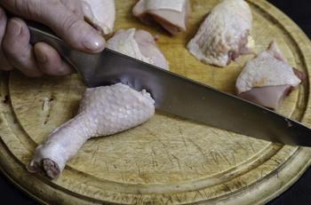 Bütün tavuğu parçalara ayırmanın en kolay yolu!