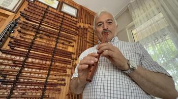 58 yaşındaki Yaşar Güç, 86 yıllık aile geleneğini yaşatıyor!