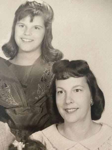 Korkunç gerçek 54 yıl sonra ortaya çıktı Öz kızının anlattıkları şoke etti