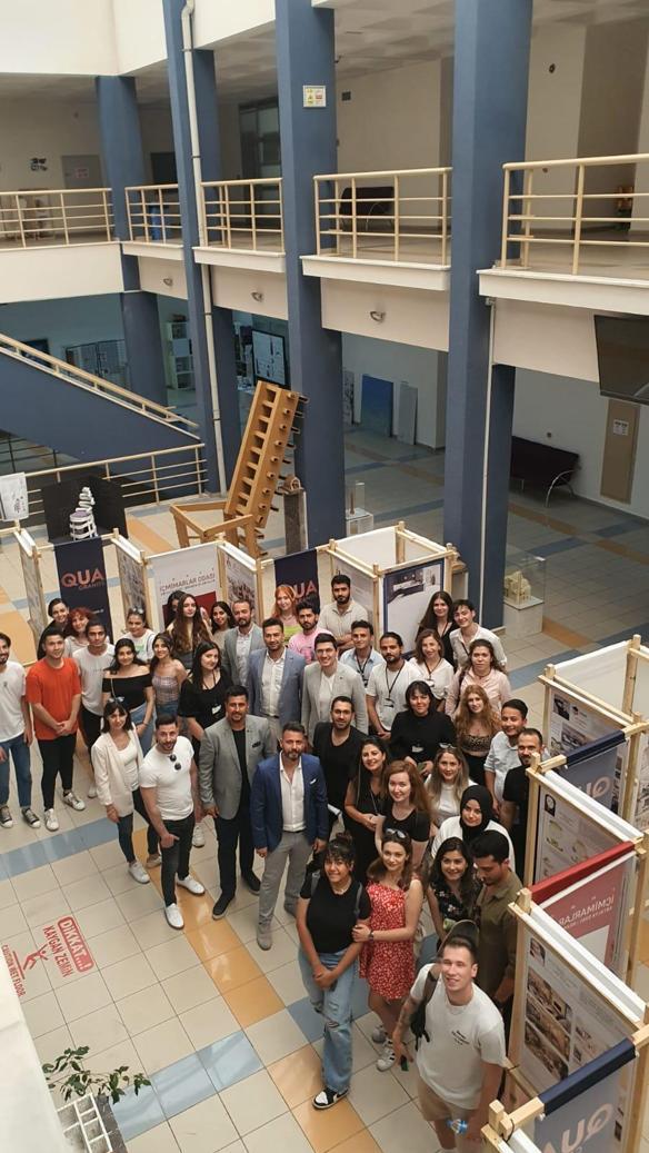 QUA Granite Dünya İç Mekanlar günü kapsamında Akdeniz Üniversitesi İç Mimarlık Bölümü mezunları ve öğrencileri ile buluştu