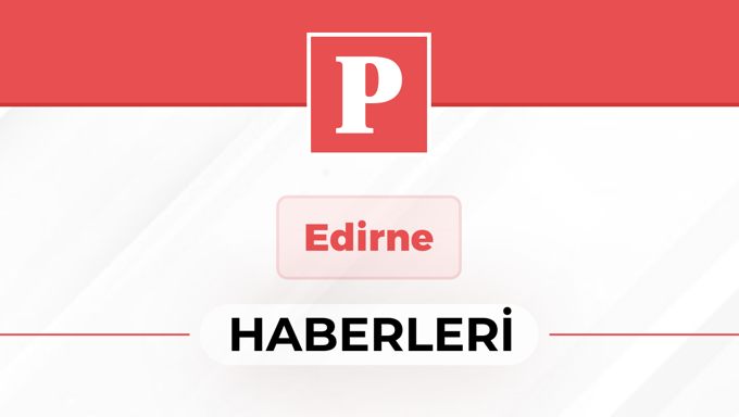 Edirne'de düzensiz göçmenlerin bulunduğu otomobil binaya çarptı, 2 kişi yaralandı