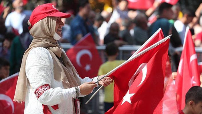 Türkiye Aşkına on binler Saraçhaneye akın ediyor