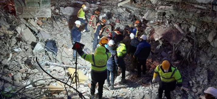 10 kenti yıkan depremde son durum: Mucize kurtuluşlar Arama-kurtarma çalışması 9. günde devam ediyor