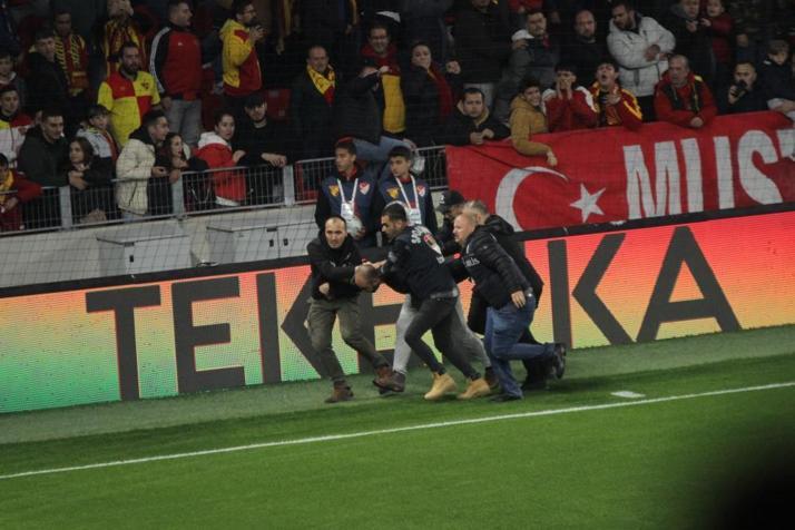 Göztepe - Altay maçındaki olaylar dünya basınında nasıl yankı buldu