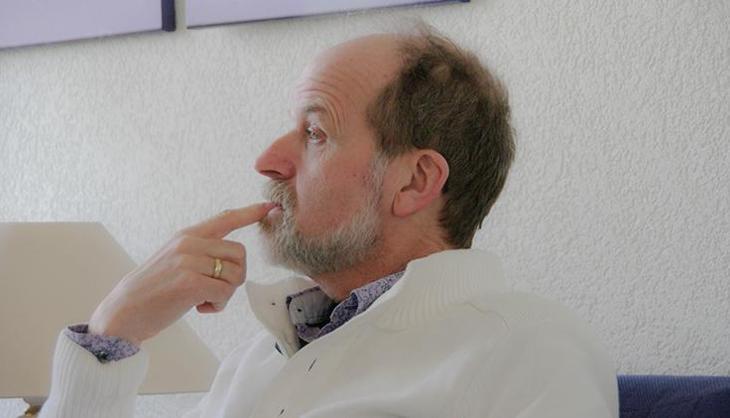 Parmak emmek orucu bozar mı? Elini ağza götürmek orucu zayıflatır mı?