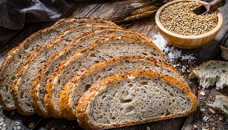 Bu ekmeği yiyen kilo veriyor! Diyetisyenlerin glutensiz ve yağ yakıcı ekmek tarifi