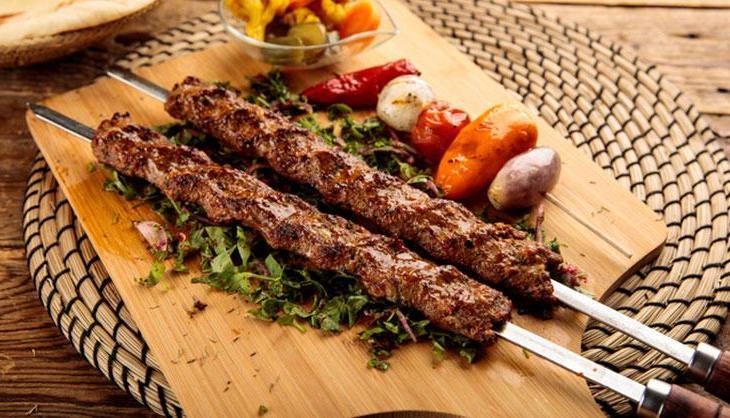 Adanalı ustalar kebabı böyle yapıyormuş! Adana kebabının vazgeçilmez 5 altın kuralı