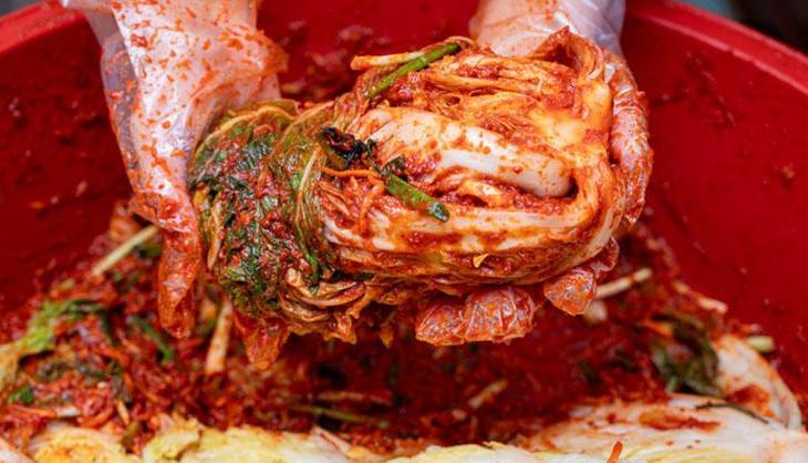 Yaşlanmayı yavaşlatıp kilo verdiriyor! Etkisi araştırmalarla kanıtlandı, en faydalı besinler arasında