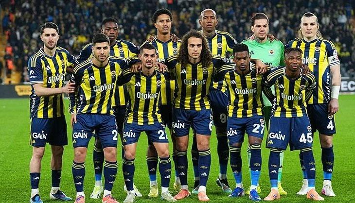 Fenerbahçe yeni isim belirledi! 1 ayrılık 1 transfer