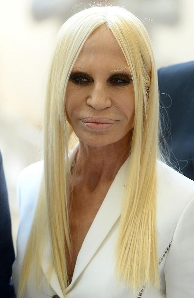 Donatella Versace'nin Inanılmaz Değişimi - Dünya'dan Gelişmeler