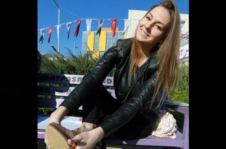 Antalyada yüksek topuk koşusu yapıldı
