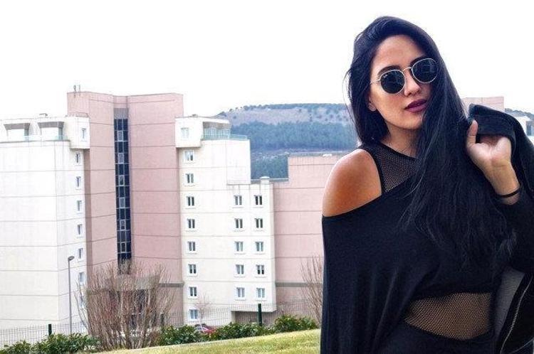 Survivorın eski yarışmacısı Sahra sosyal medyayı sallıyor